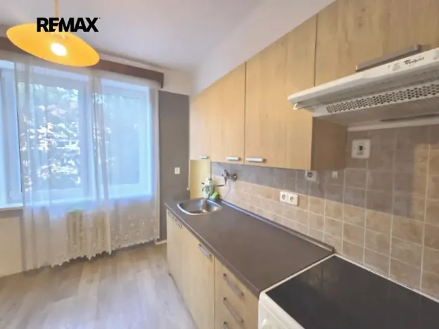 Pronájem bytu 3+1, Praha - Čakovice, Radbuzská, 85 m2