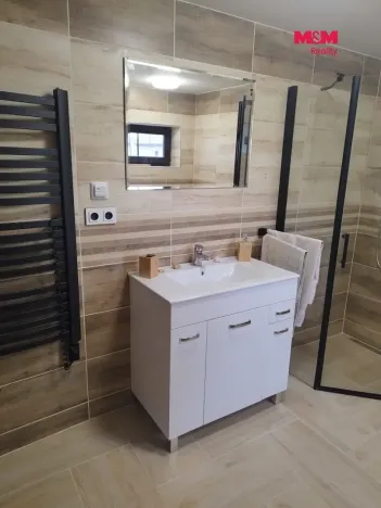 Pronájem bytu 3+kk, Zvoleněves, 85 m2