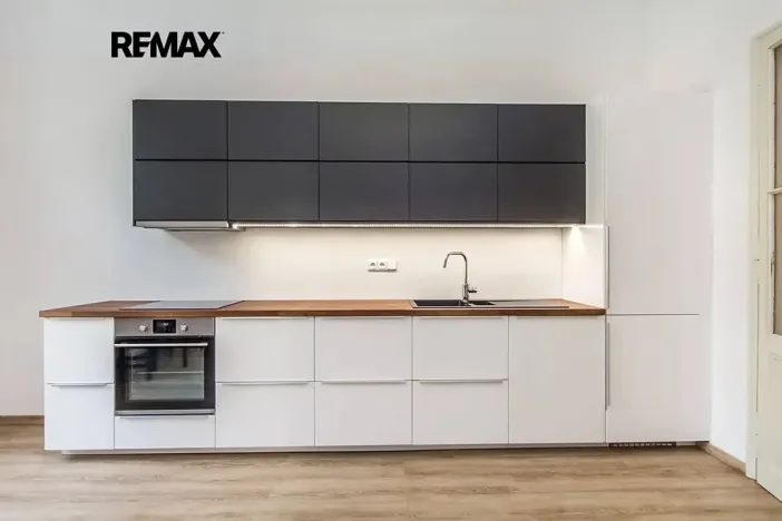 Pronájem bytu 2+kk, Praha - Vinohrady, Dykova, 50 m2