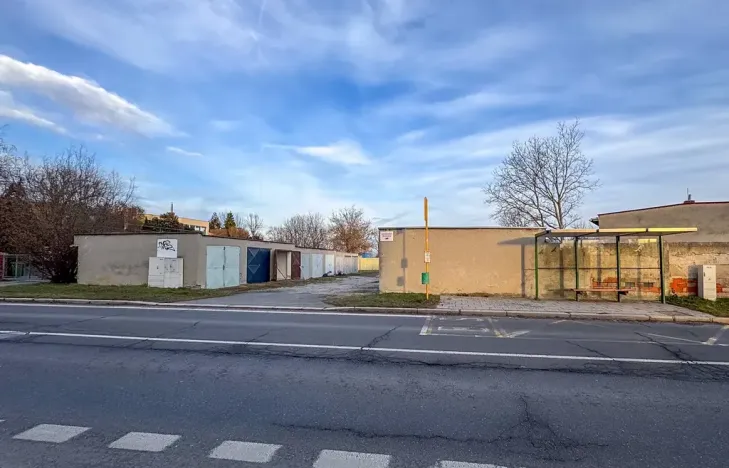 Pronájem garáže, Opava, Vančurova, 16 m2