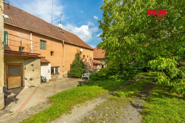 Prodej obchodního prostoru, Buštěhrad, Náměstí, 226 m2