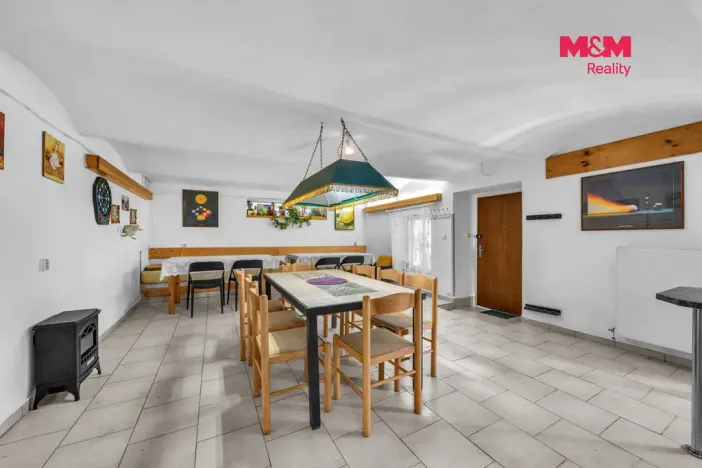 Prodej rodinného domu, Úsobí, 678 m2