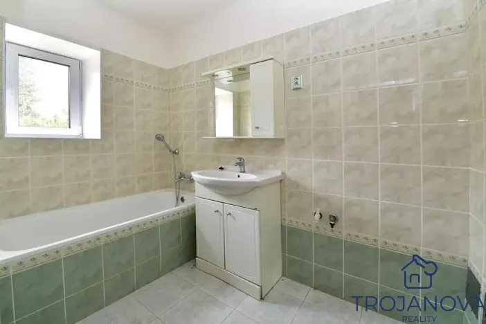 Prodej rodinného domu, Benešov, Nezvalova, 250 m2