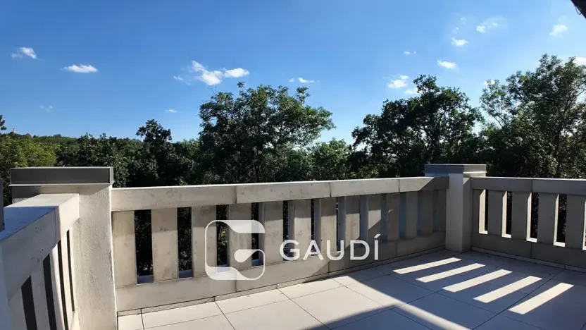 Prodej bytu 4+kk, Praha, Mezitraťová, 105 m2
