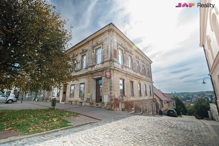 Pronájem komerční nemovitosti, Rosice, Palackého nám., 100 m2