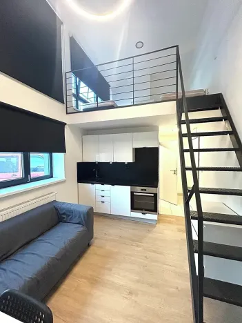 Pronájem bytu 1+kk, Dlouhopolsko, Poděbradská, 28 m2