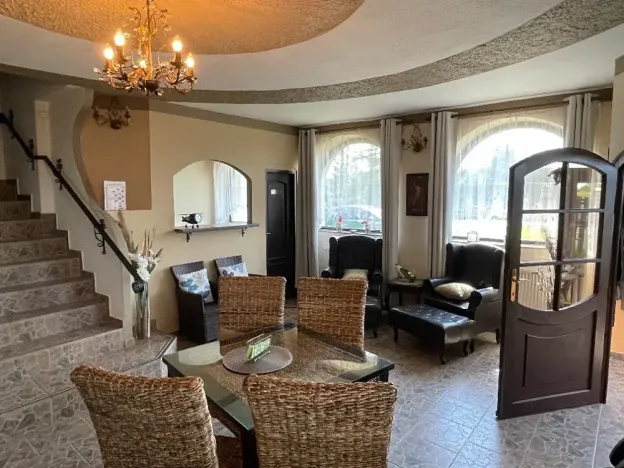 Pronájem vícegeneračního domu, Kynšperk nad Ohří, 600 m2