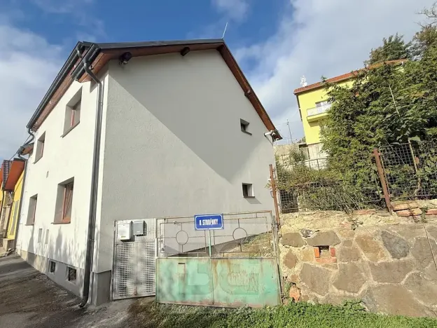 Pronájem bytu 2+1, Vodochody, U Studánky, 74 m2