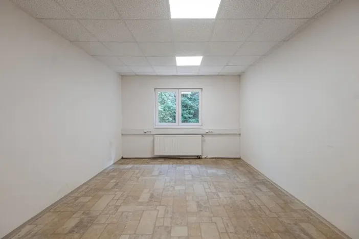 Pronájem skladu, Dolní Roveň - Horní Roveň, 3580 m2