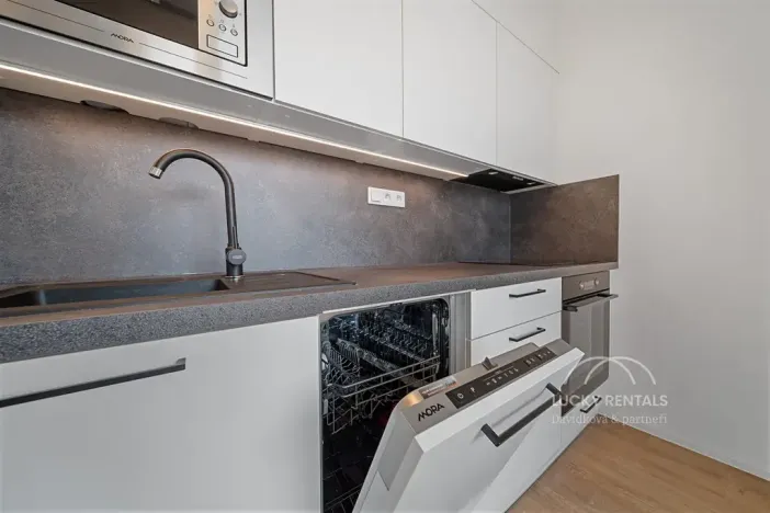 Pronájem bytu 1+kk, Praha - Chodov, Líbalova, 32 m2