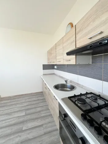 Pronájem bytu 2+1, Chomutov, Kamenný vrch, 58 m2