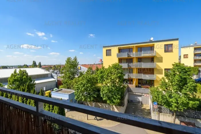 Pronájem bytu 2+kk, Praha - Řepy, Čistovická, 51 m2