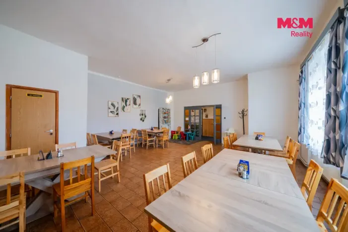 Pronájem restaurace, Seč, 292 m2