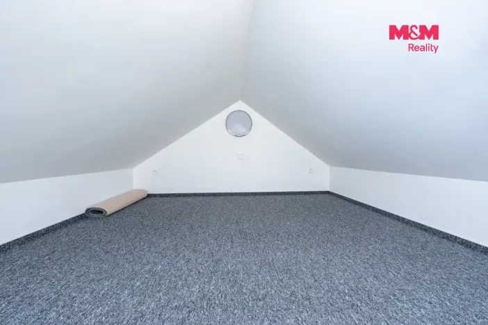 Pronájem bytu 2+1, Pečky, Barákova, 43 m2