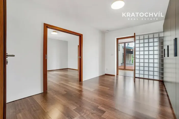 Prodej rodinného domu, Praha - Velká Chuchle, U bažantnice, 674 m2