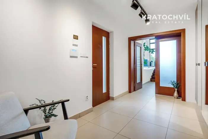 Prodej rodinného domu, Praha - Velká Chuchle, U bažantnice, 674 m2