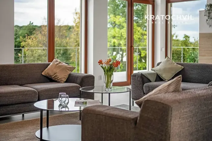 Prodej rodinného domu, Praha - Velká Chuchle, U bažantnice, 674 m2