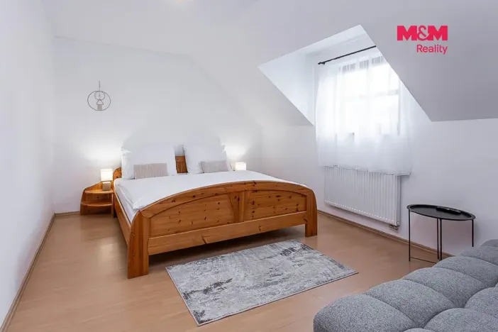 Prodej ubytování, Horní Slavkov, Ke Koupališti, 443 m2