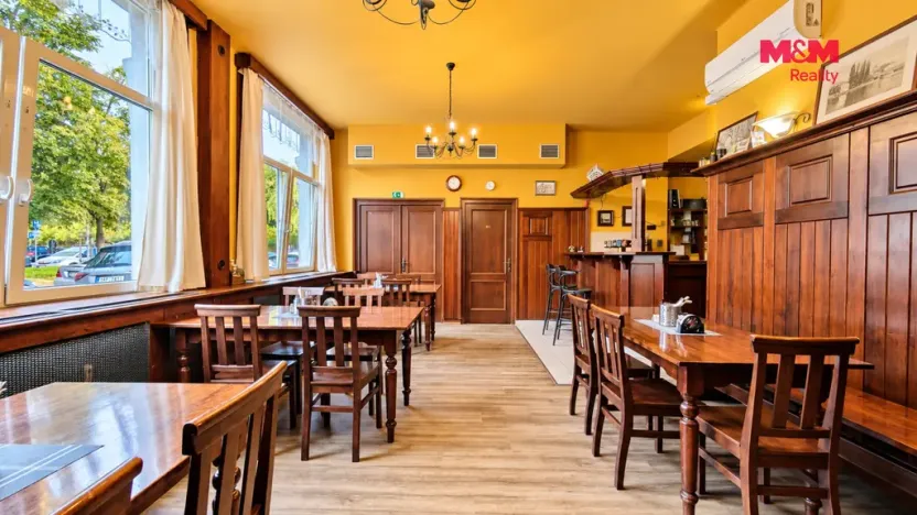 Pronájem restaurace, Praha - Krč, Pacovská, 324 m2