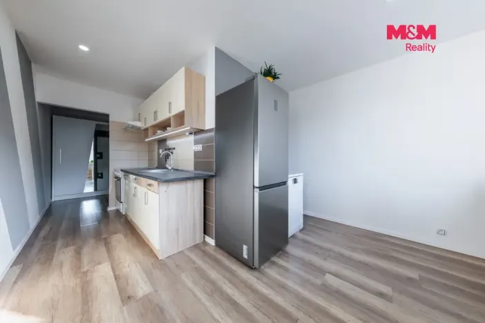 Pronájem bytu 2+kk, Karlovy Vary - Drahovice, Vrchlického, 40 m2