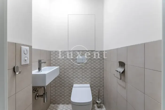 Prodej bytu 2+kk, Praha - Staré Město, Kaprova, 84 m2