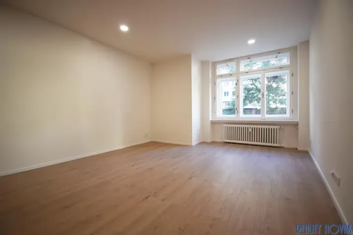 Pronájem bytu 3+kk, Praha - Holešovice, Janovského, 86 m2