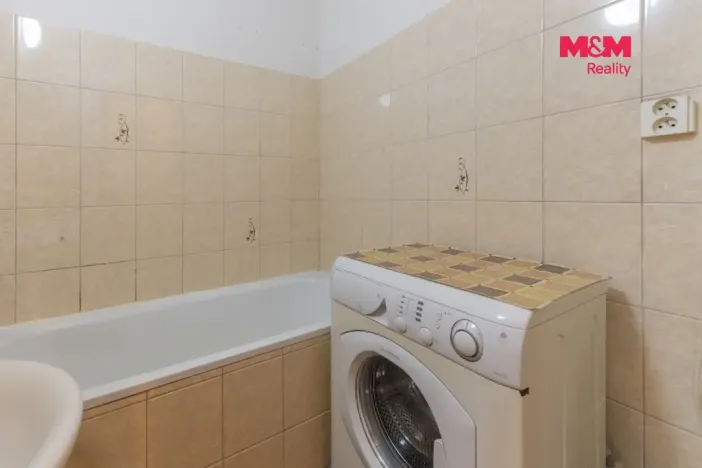 Prodej bytu 3+1, Chodov, Husova, 69 m2