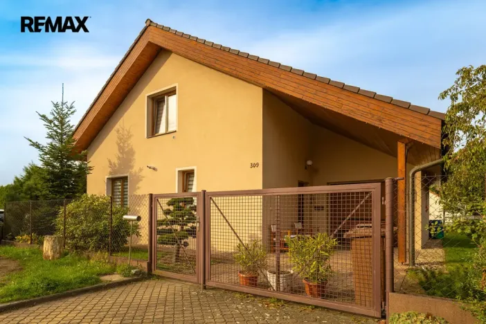 Prodej rodinného domu, Rybitví, Jiráskova, 155 m2