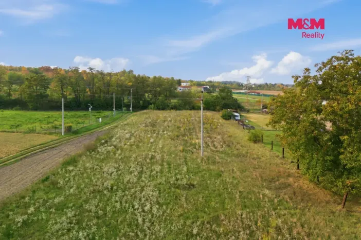 Prodej zahrady, Roudnice nad Labem, 3800 m2