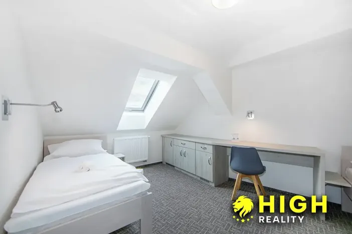 Prodej ubytování, Dobřany, Lipová, 820 m2