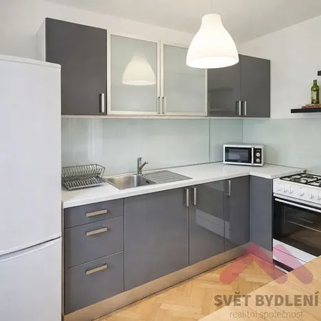 Prodej bytu 2+kk, Praha - Holešovice, U staré plynárny, 43 m2