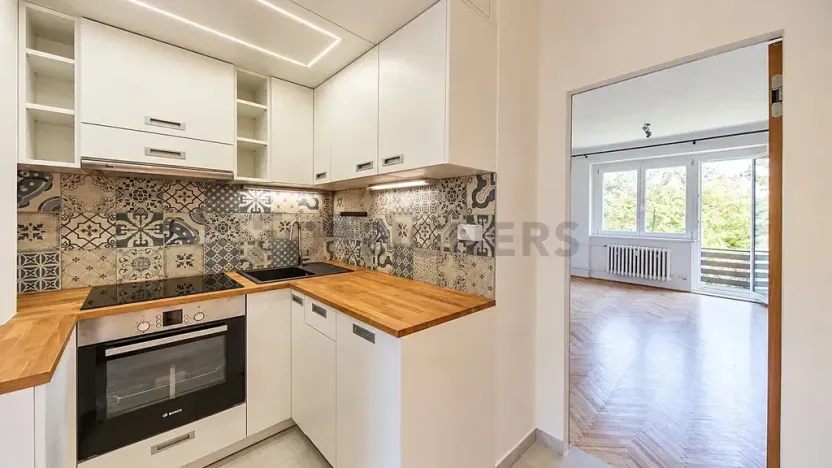 Pronájem bytu 2+1, Praha - Bubeneč, Šestidomí, 45 m2
