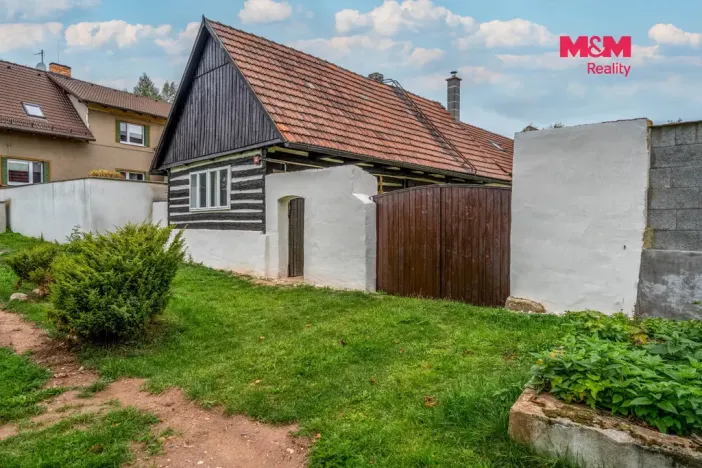 Prodej rodinného domu, Lužná, Masarykovo nám., 165 m2