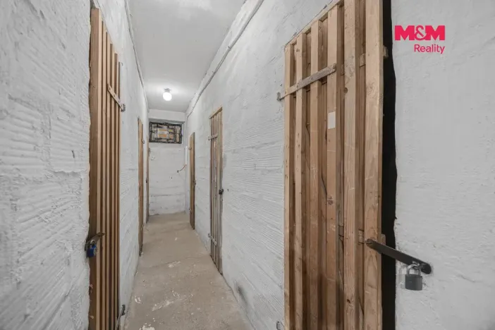 Prodej bytu 2+kk, Kralupy nad Vltavou - Lobeček, nám. Mládežníků, 52 m2