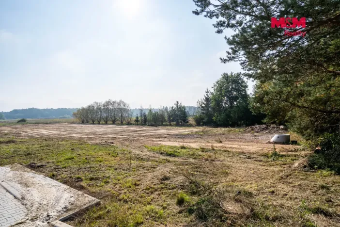 Prodej pozemku pro bydlení, Dobřenice, 813 m2