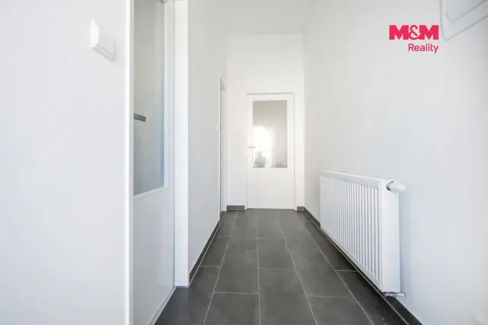 Pronájem kanceláře, Dobřany, Jiráskova, 29 m2