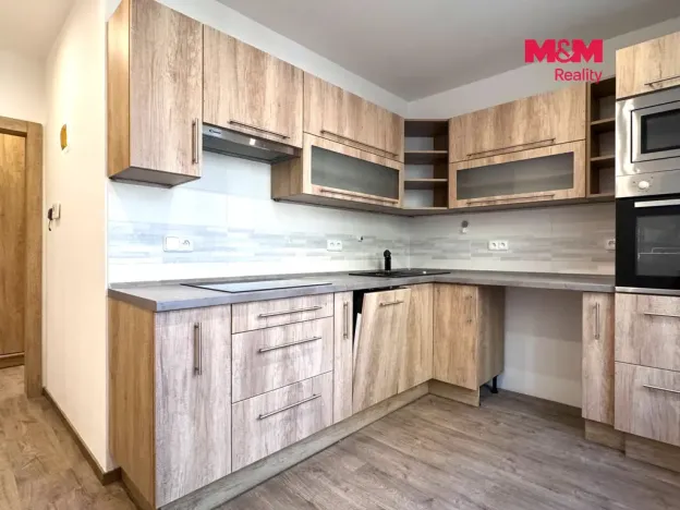 Pronájem bytu 2+1, Ústí nad Labem - Bukov, Kosmonautů, 52 m2