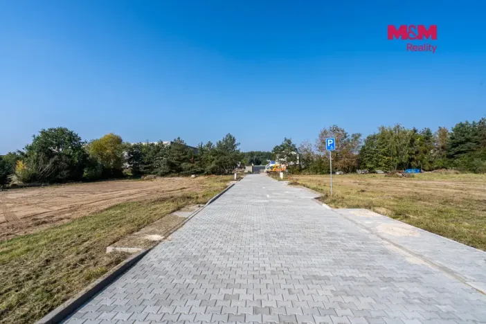 Prodej pozemku pro bydlení, Dobřenice, 823 m2