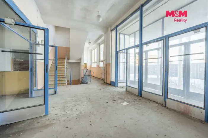 Prodej výrobních prostor, Kladno, Buštěhradská, 3032 m2