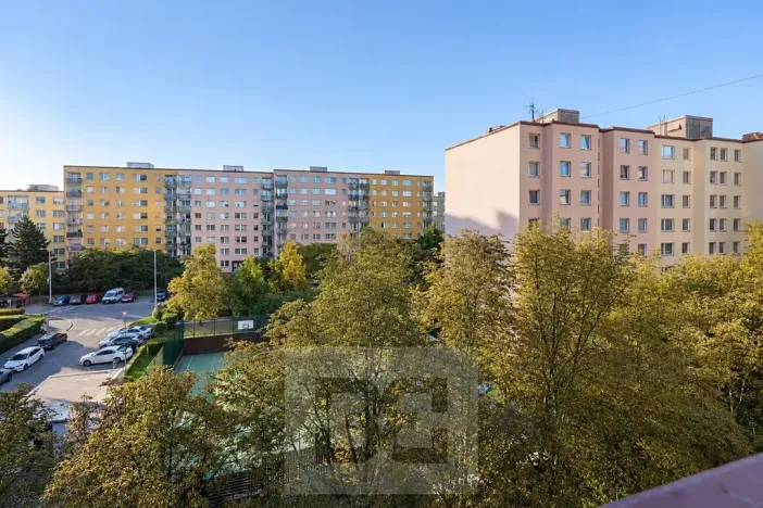 Pronájem bytu 1+kk, Praha - Hlubočepy, Pivcova, 29 m2