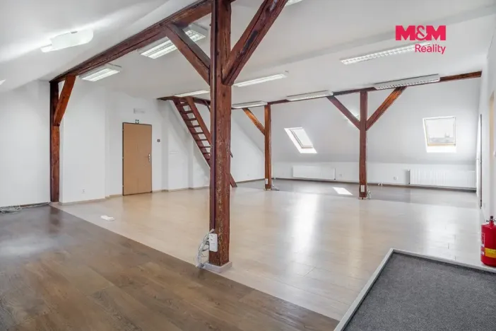 Pronájem kanceláře, Česká Lípa, Hrnčířská, 104 m2