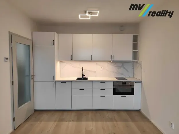 Pronájem bytu 2+kk, Lysá nad Labem, Šípková, 45 m2