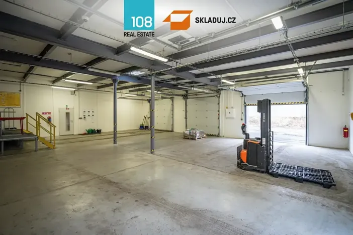 Prodej skladu, Karlovy Vary, Sportovní, 1355 m2