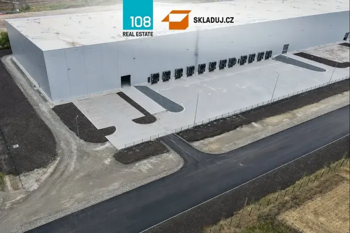 Pronájem skladu, Nymburk, 15000 m2