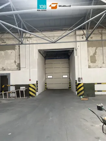Pronájem skladu, Žatec, Purkyněho, 4000 m2