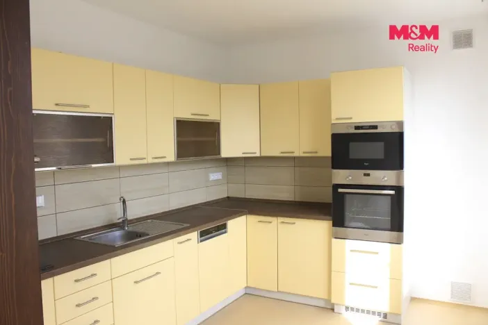 Pronájem bytu 3+1, Nové Město na Moravě, Luční, 77 m2