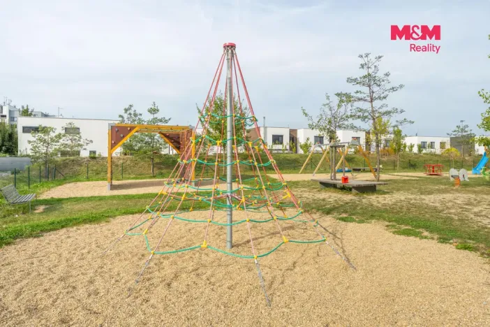 Prodej bytu 1+kk, Praha - Dolní Měcholupy, Honzíkova, 35 m2