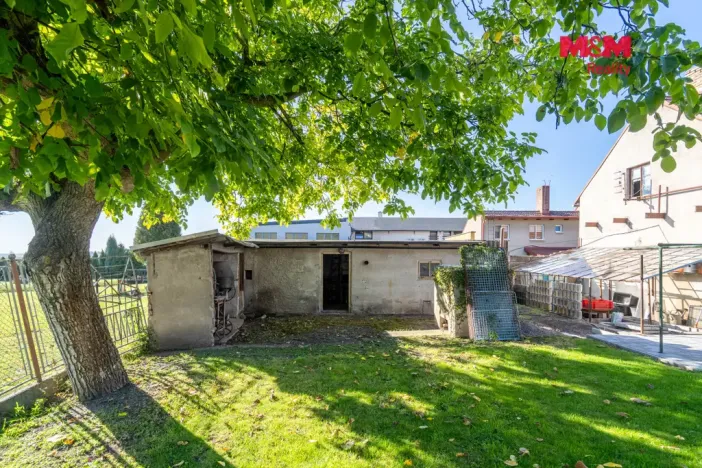 Prodej rodinného domu, Činěves, 275 m2