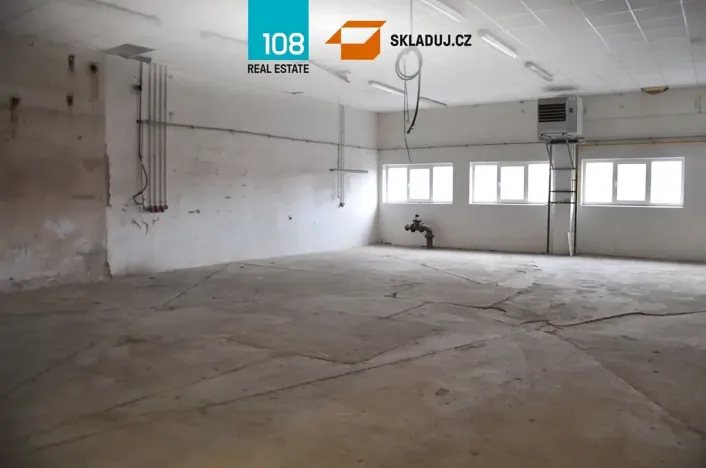 Pronájem skladu, Chomutov, 1300 m2