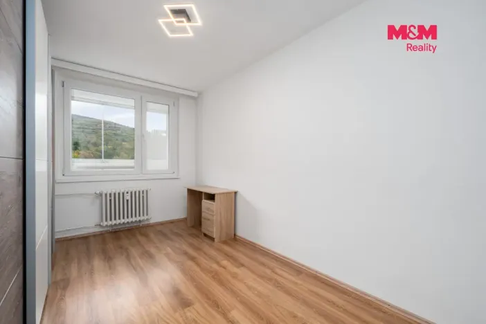 Prodej bytu 3+1, Krupka - Maršov, Dukelských hrdinů, 68 m2